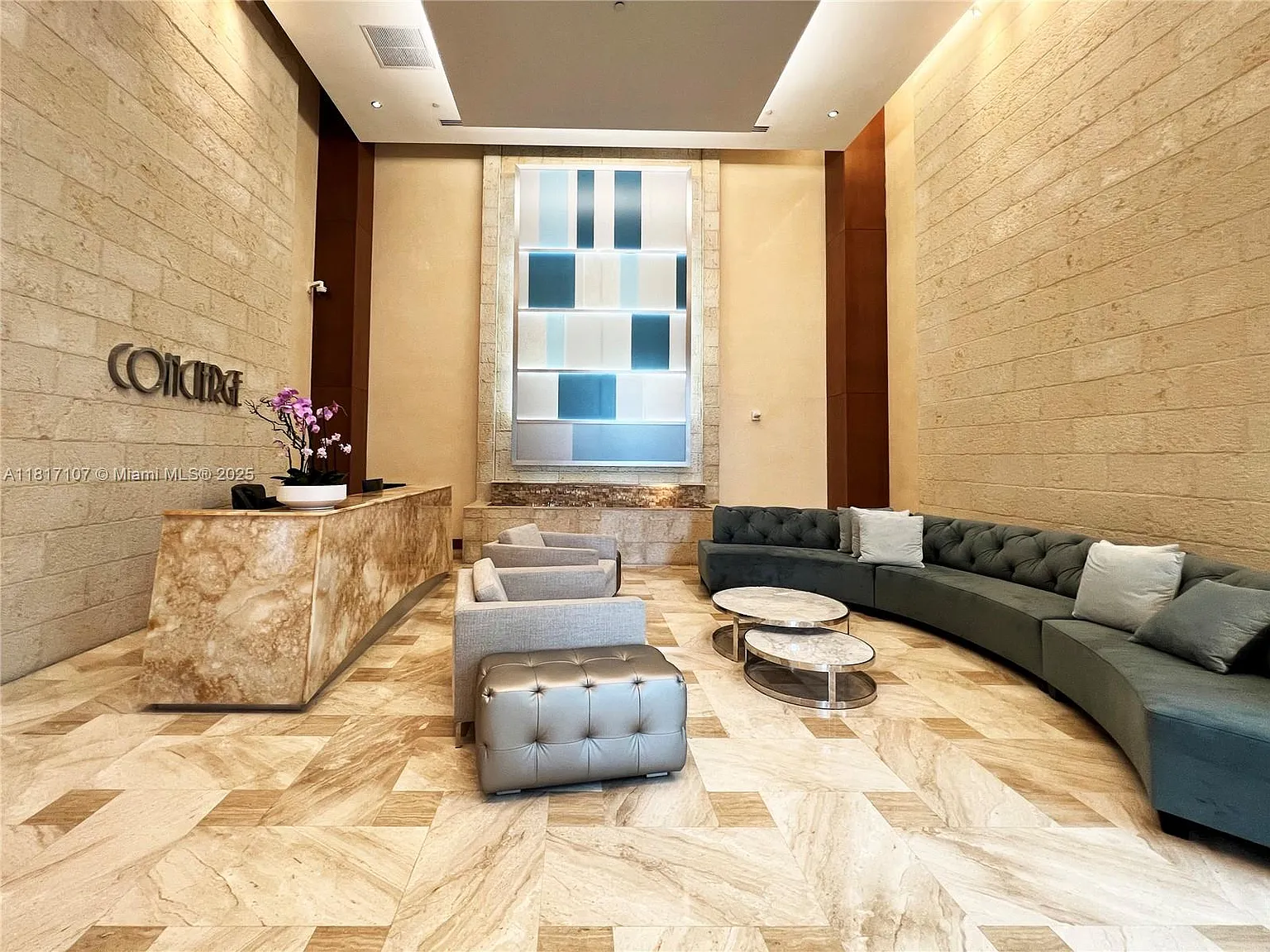 1 bed, 750 sqft, $2,995 — Photo 2