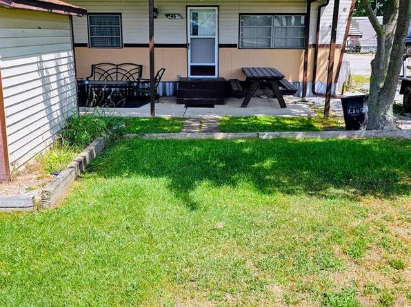 101 Rose Ln Unit 45, Port Clinton, OH 43452