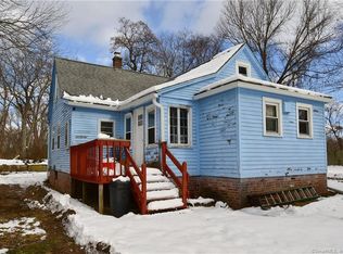 23 Oak St, Windsor, CT 06095