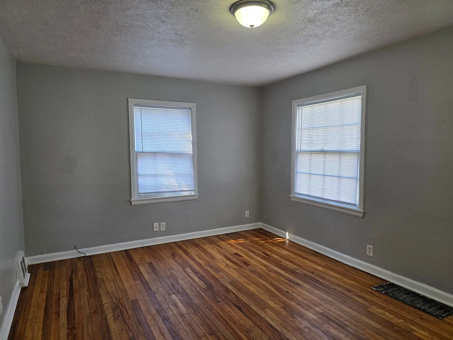 Updated 2-Bedroom, 1-Bathroom Home with Basement $1,100/Month | Accepting Section 8 — Photo 4