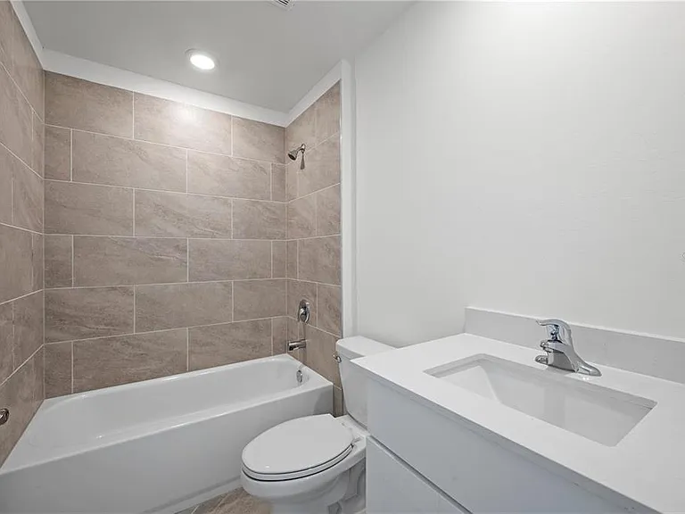 23234 Alaska Ave — Photo 16