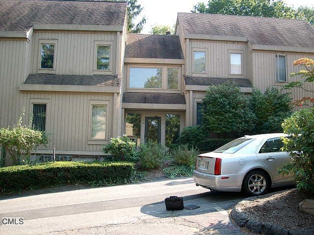 1st image of 360 Fountain St APT 25