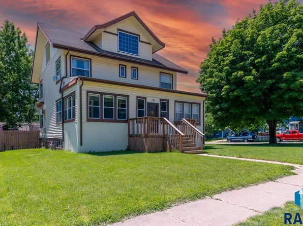 327 W Main St, Luverne, MN 56156