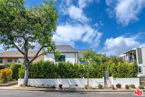 8021 Blackburn Ave #U Photo 1 8021 Blackburn Ave #U Photo 1