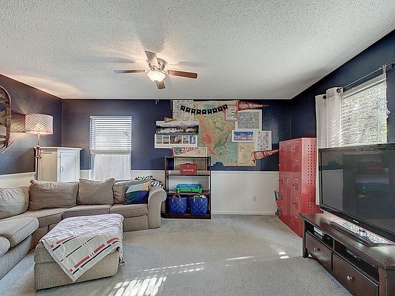 2nd image of 14555 Stewart Cir