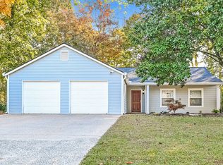 923 River Rock Dr, Woodstock, GA 30188