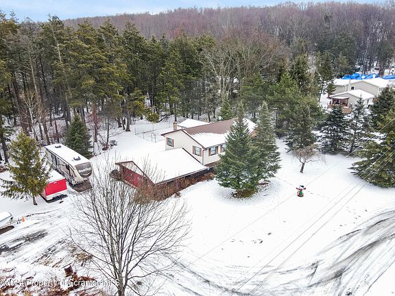 2nd image of 11 Kazmierski Ln