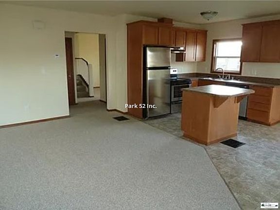 5th image of 3178 N 25th St