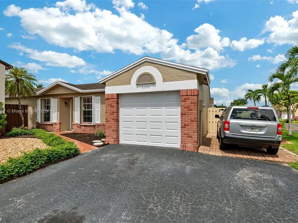 8340 NW 193rd Ln, Hialeah, FL 33015