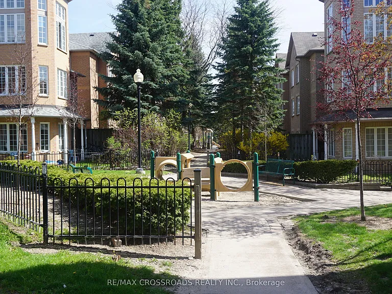 12 Saint Moritz Way #13 — Photo 21