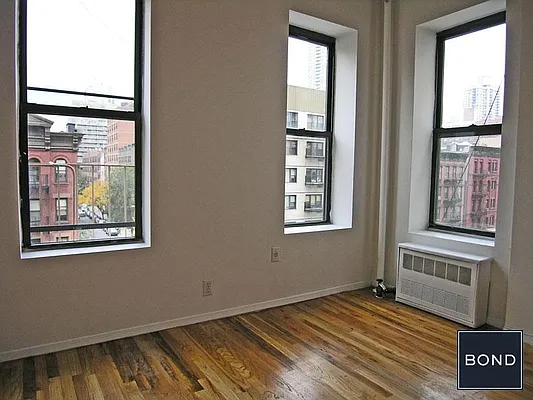 Rented by Bond New York | media 16