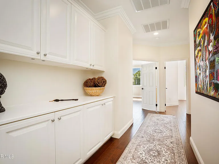 1004 Lambourne Pl — Photo 34
