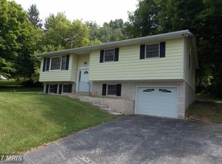 2525 Sams Creek Rd, Westminster, MD 21157
