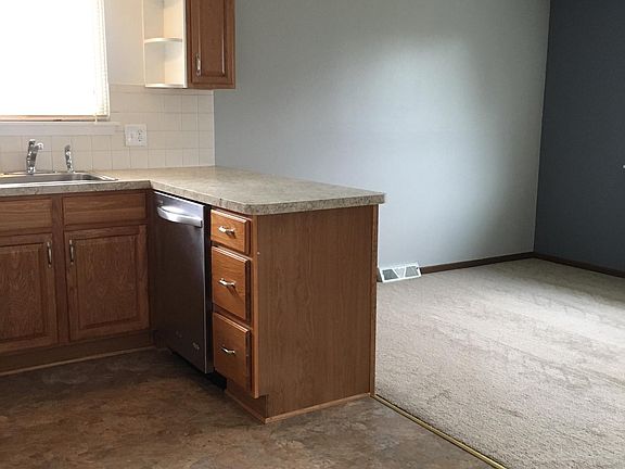 2nd image of 5075 Thurston Ave