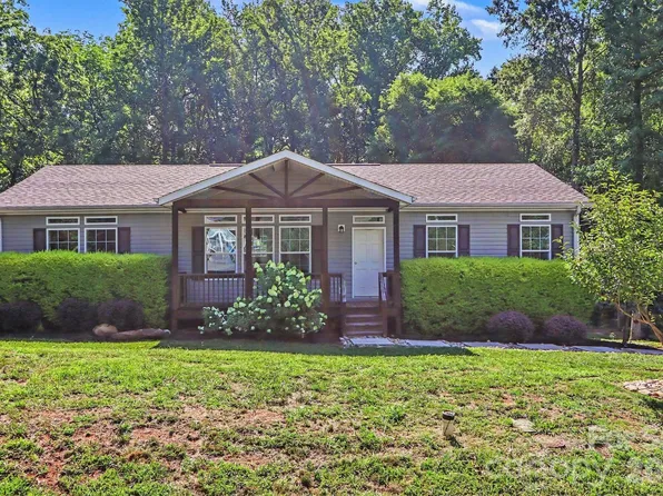 806 New Castle Ct, Albemarle, NC 28001