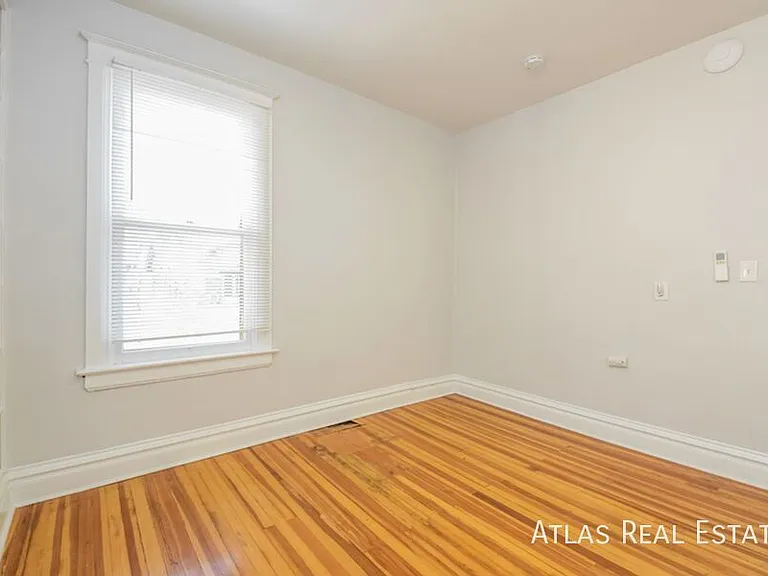 1066 N Clarkson St #4 — Photo 6