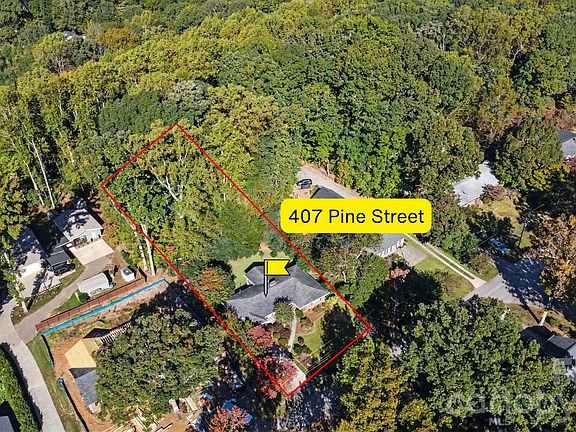 2nd image of 407 Pine St #2