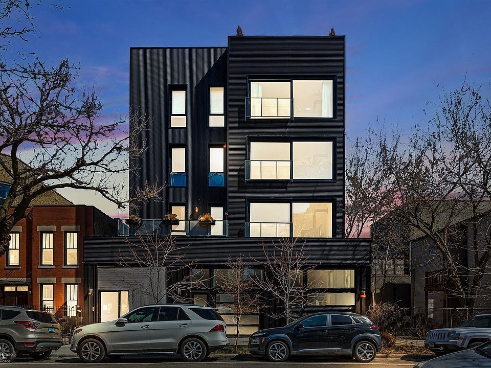 1st image of 1309 N Wicker Park Ave