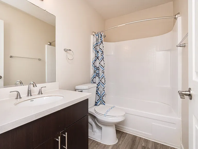 Riverbend Apartments — Photo 48