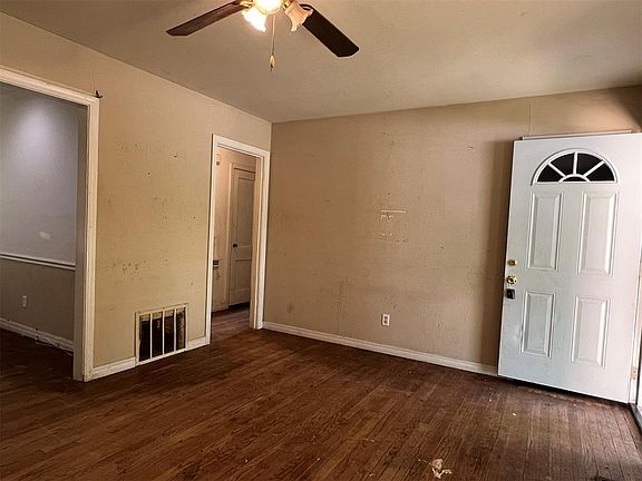 3rd image of 1801 Brighton Ave