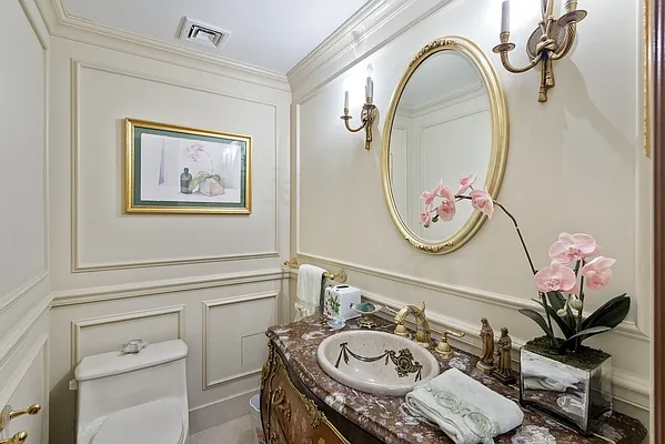 Sold by Nest Seekers International | media 12