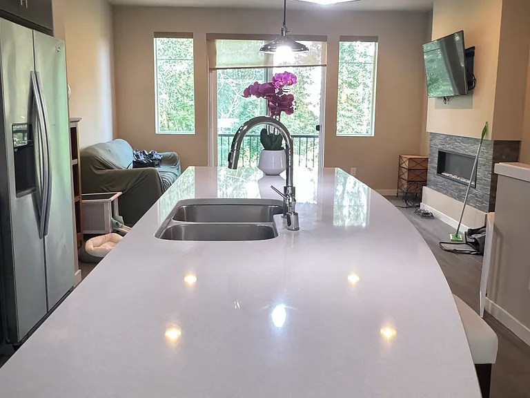 351 Vashon Ct NE — Photo 18