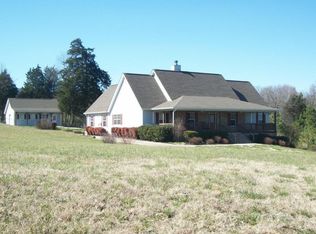 284 Village Dr, Chickamauga, GA 30707