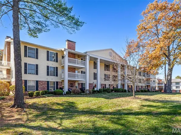1512 Bedford Forge Ct APT 24, Chesterfield, MO 63017