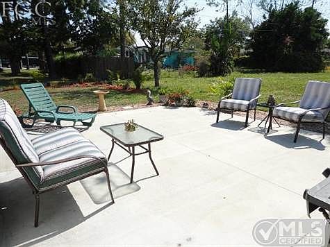 The outside patio is perfect for entertaining and those neighborhood cookouts with friends!