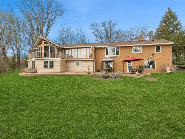 3309 W 90th St, Bloomington, MN 55431
