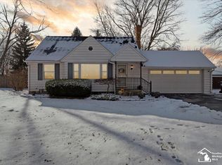 3880 McNeil Dr, Petersburg, MI 49270