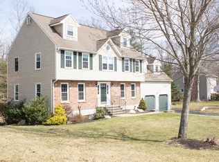 20 Lisa Dr, Wrentham, MA 02093