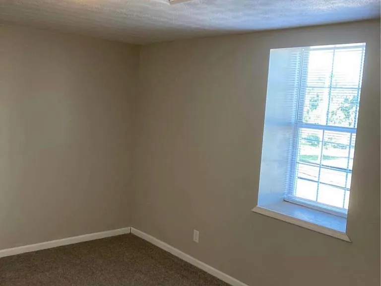 1 S Main St #3A — Photo 8
