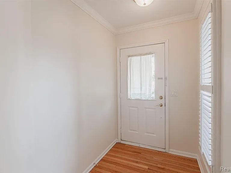 159 Allenhurst Ave — Photo 6