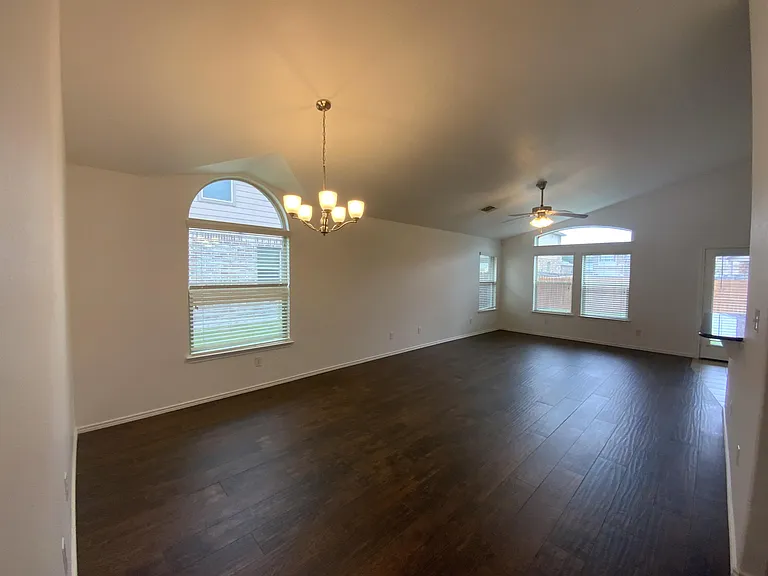 6709 Mustang Creek Rd — Photo 8