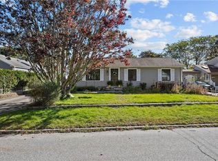 73 Macarthur Rd, Woonsocket, RI 02895