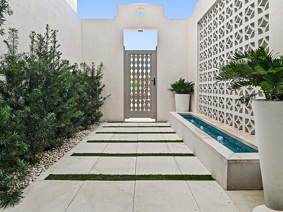 3rd image of 155 Elbow Beach Rd