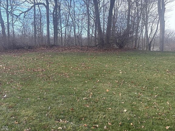 3rd image of 6960 Mockernut Ct