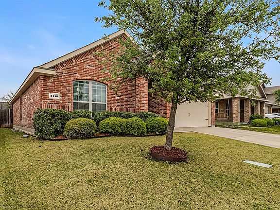 3rd image of 2440 Willard Way