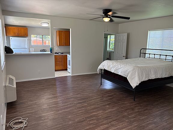 4th image of 2405 W Monterey Ave