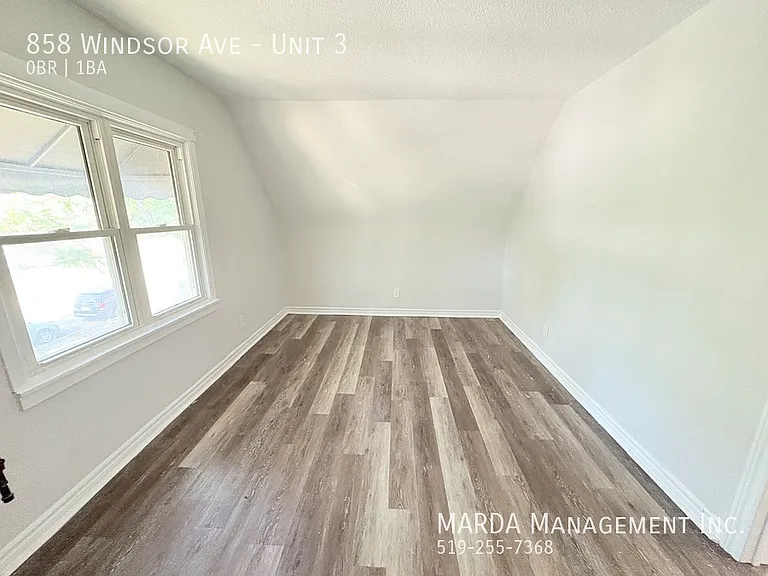 858 Windsor Ave #3 — Photo 10
