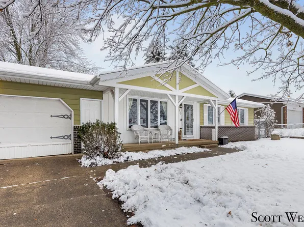 2721 36th St SW, Wyoming, MI 49519