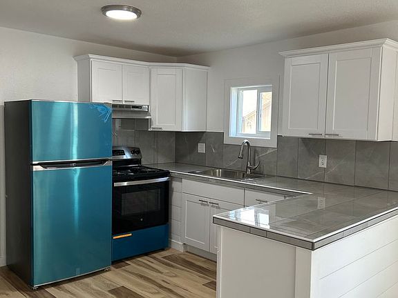 4th image of 1029 8th Ave