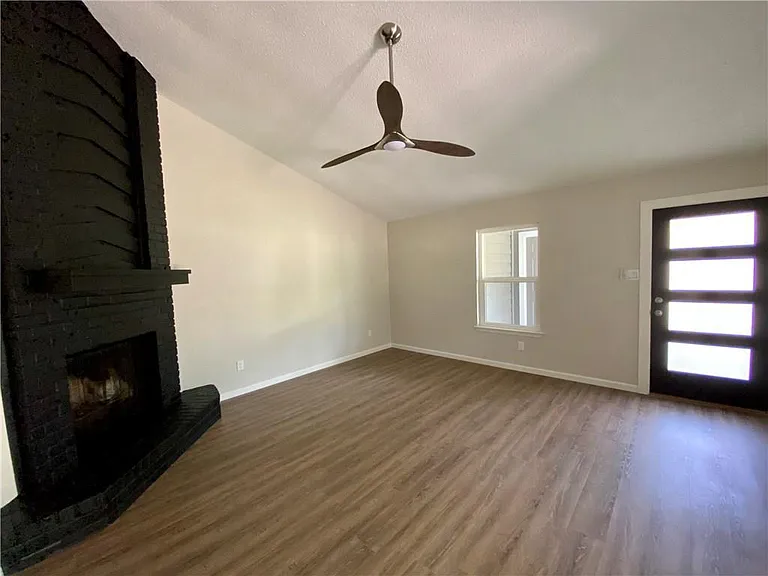 1715 Shadowview Dr #B — Photo 12