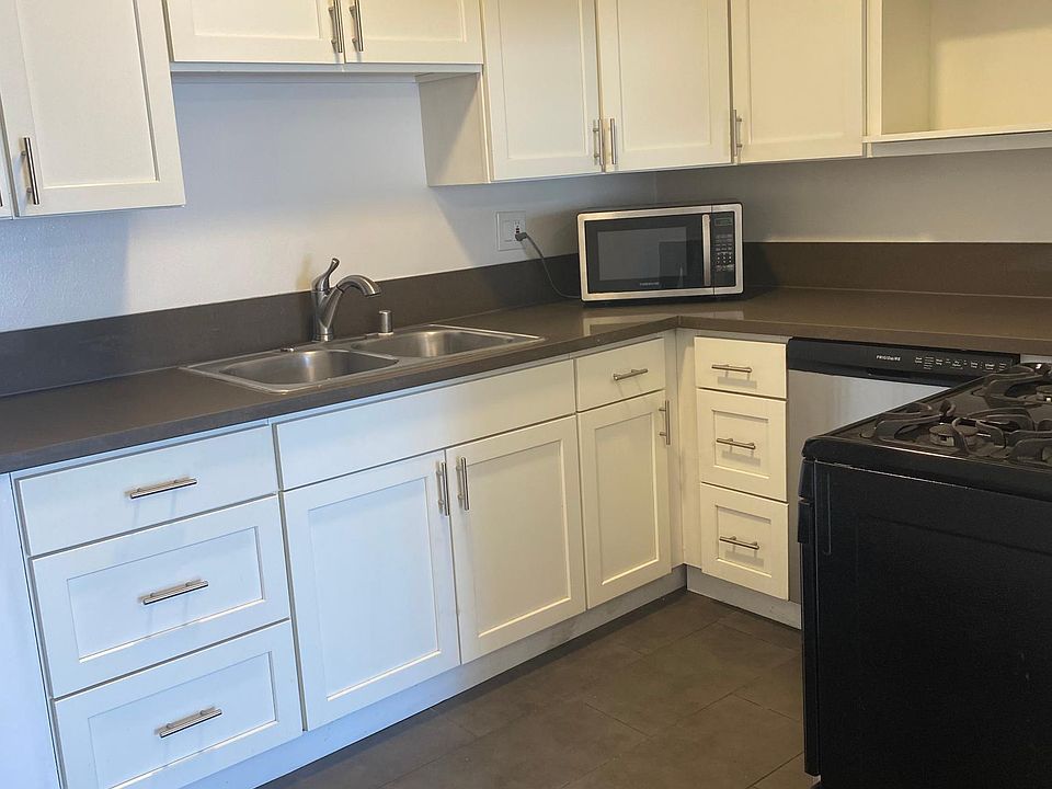 1st image of 1710 Purdue Ave APT 301
