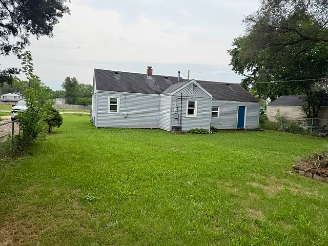 2 bed, 919 sqft, $1,500 — Photo 2