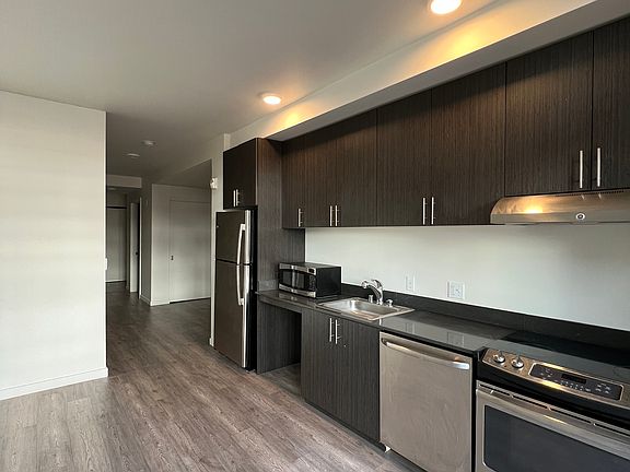 3rd image of 128 Harvard Ave E #405