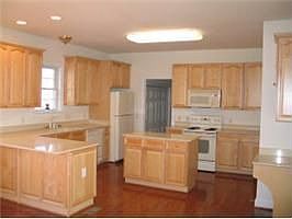 4th image of 3157 Yarmouth Dr