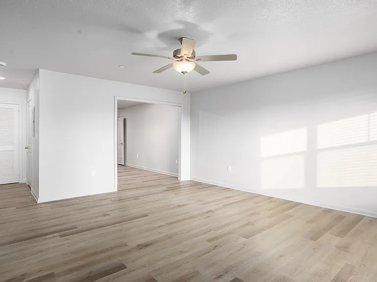 101 Townes Ave — Photo 3