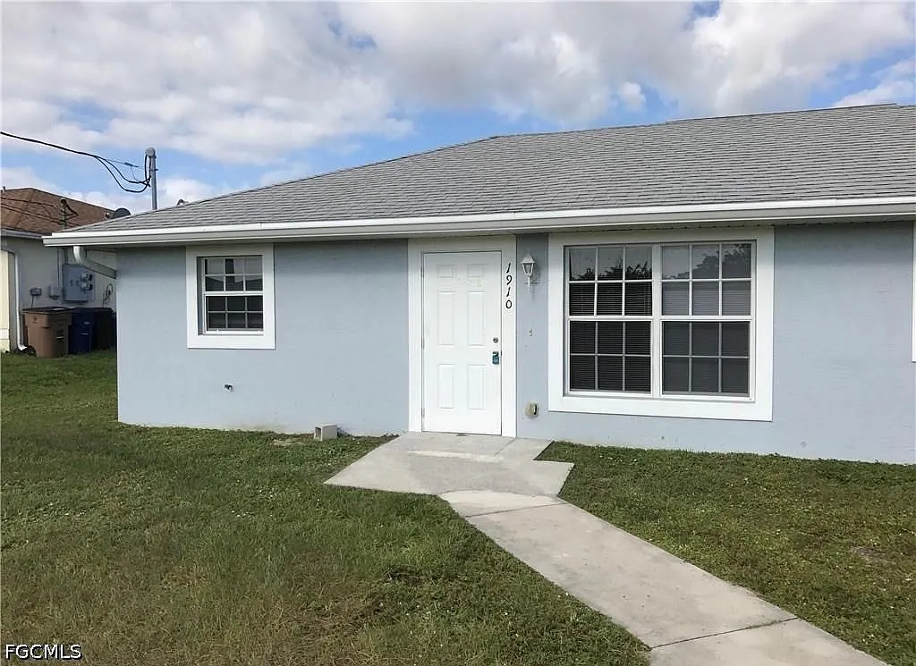 3 bed, 2.0 bath, 1976 sqft, $1,500 — Photo 1